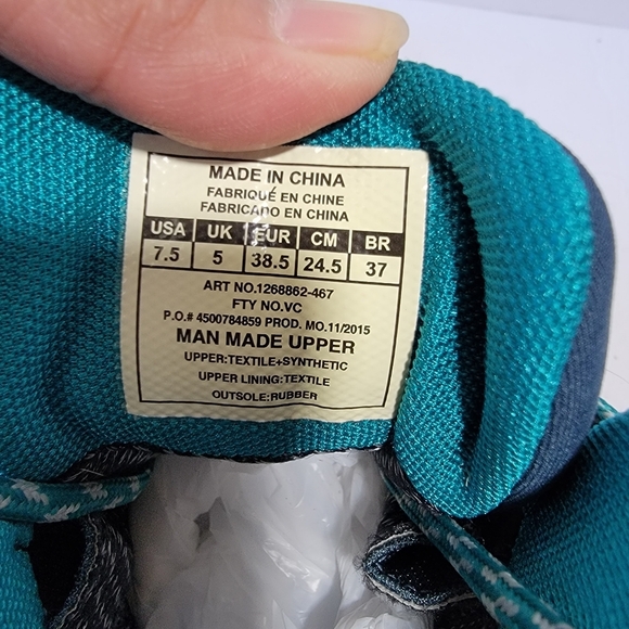 Under Armour Gore-Tex  Charged Michelin Wild Gripper  Women's Sz 7.5 Hiking Shoe - Picture 10 of 11